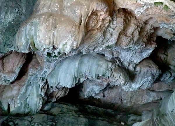 Stalactite1.jpg